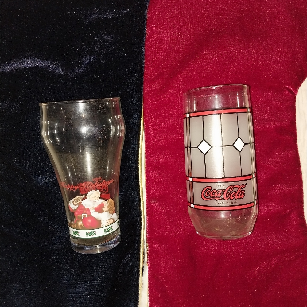 Coke holiday glass 1996 Coca cola frosted stained glass- Tiffany